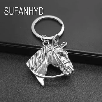 Kůň Klíčenka Přívěšek na klíče Kreativní Šperky Dárek Velké Koně Hlavy Přívěsky pro Muže Obrázek